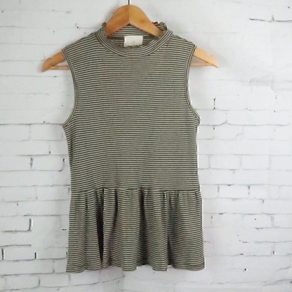 T.LA GREEN & WHITE STRIPE SLEEVELESS RUFFLE CREW NECK PEPLUM TOP SIZE XS PETITE